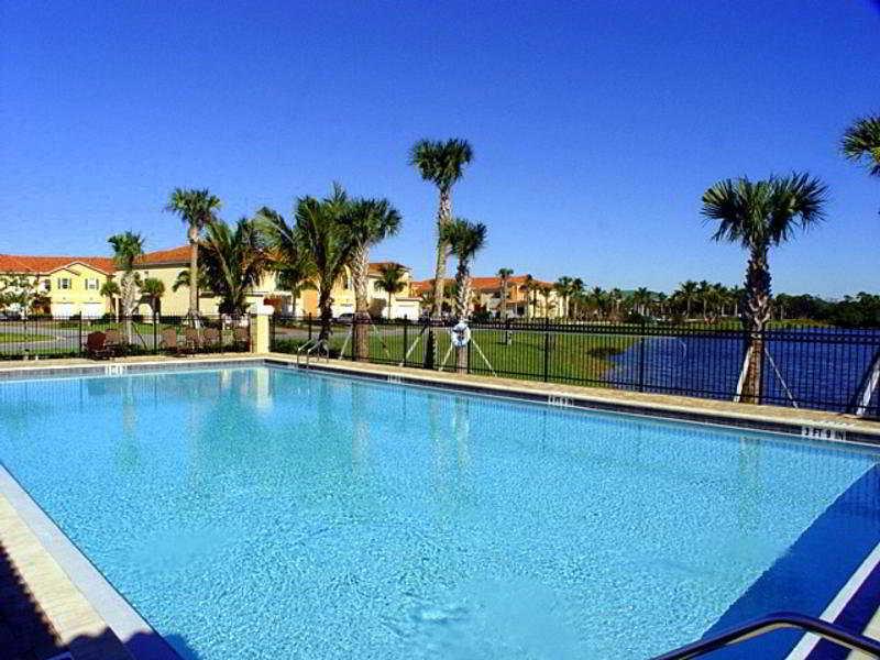 Universal Vacation Homes フォートマイヤーズ エクステリア 写真